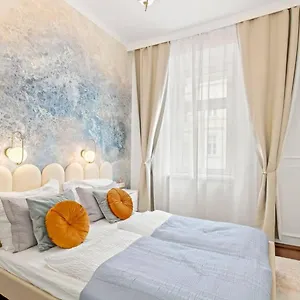 Hotel Art ***