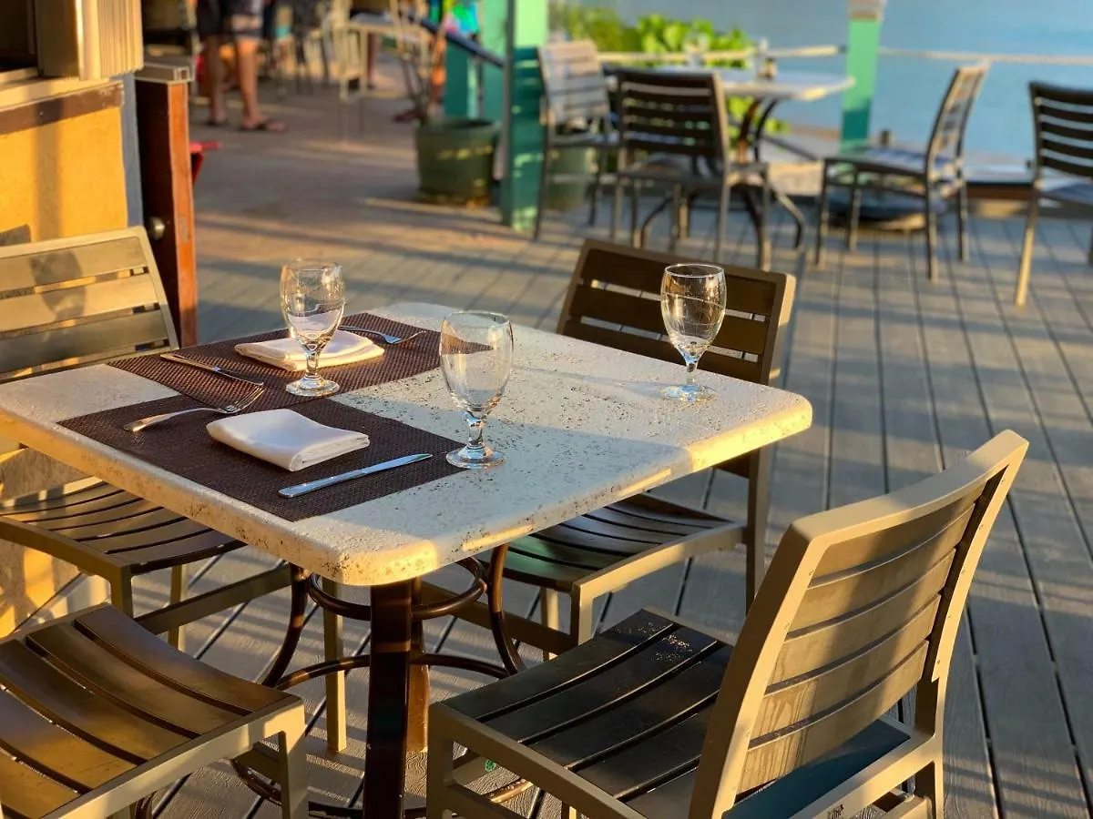 Emerald Beach Resort Altona